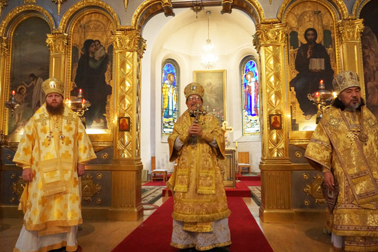 ダニイル府主教座下75歳のお祝いにロシア正教会代表団来日
